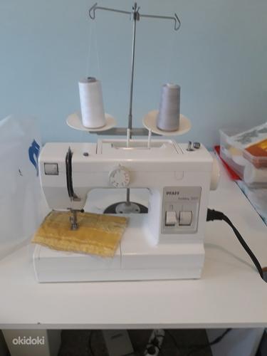 Швейная машина бытовая (фото #1)