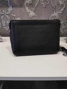 Calvin klein сумка, оригинал (2 фото из 3)