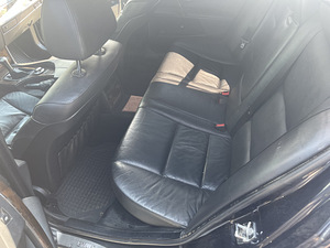 BMW e60 525d manuaal 2005a (7 foto / 10)