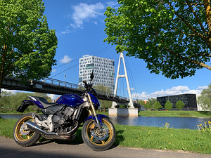 Honda Hornet CB600 F (2 foto / 6)