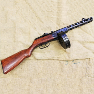 Püstolkuulipilduja Koopia PPSh-41 Shpagina (1 foto / 2)