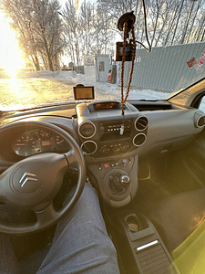 Citroen berlingo (8 фото из 12)