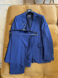 Hugo Boss Ülikond 48 (1 foto / 7)