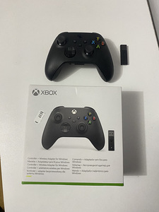 Контроллер Xbox One (4 фото из 5)