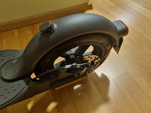 Xiaomi Mi Scooter Pro 2 (1 foto / 4)