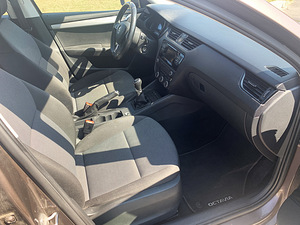 Skoda Octavia hästi hooldatud ja väga heas korras 181000km (8 foto / 10)