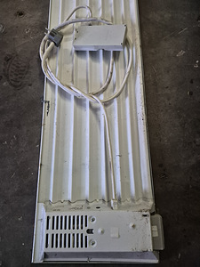 Seinale paigaldatav elektriradiaator (2 foto / 2)
