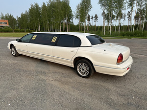 Chrysler New Yorker лимузин (4 фото из 10)