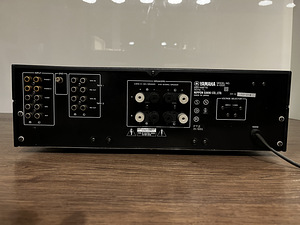 Võimendi Yamaha A-1000 (5 foto / 9)