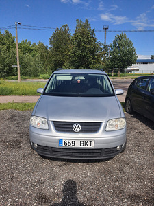 Vw touran 2006 (6 foto / 8)
