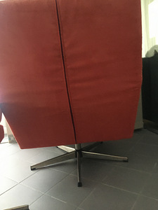 Furninova tugitool jalatoega (4 foto / 4)