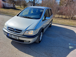 Opel Zafira 2.0 74 kw 2005 (4 foto / 9)
