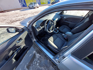 Ford Mondeo Turnier (6 foto / 10)