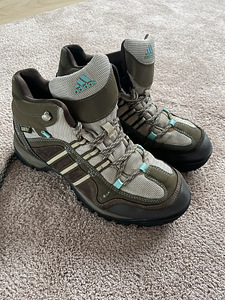 Adidas jalatsid s 36 2/3 (1 foto / 5)