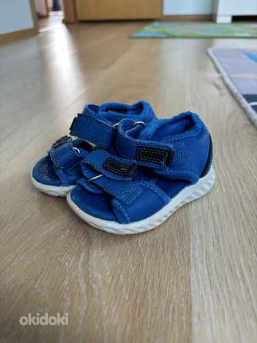 Ecco sandaalid 19