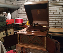 Antiikne grammofon Odeon