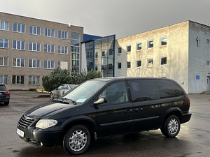 Chrysler Grand Voyager (1 foto / 8)