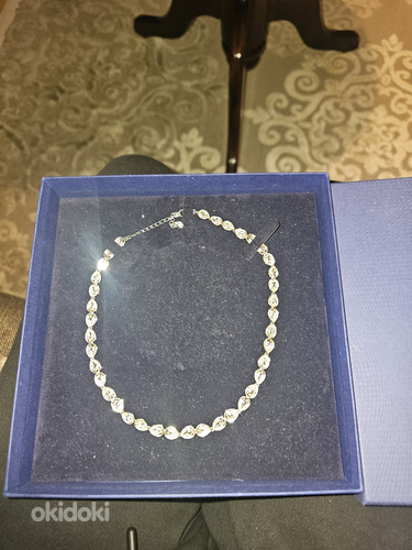 Продам ожерелье SWAROVSKI