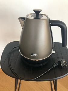 1 Kuu kasutatud elektriline veekeetja DeLonghi (3 foto / 3)