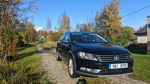 Volkswagen Passat Alltrack (12 foto / 13)