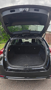 Toyota Auris hübriid LPG 1.7 73kw (15 foto / 15)