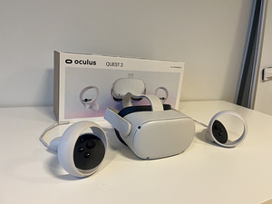 VR-гарнитура Oculus Quest 2 (2 фото из 3)