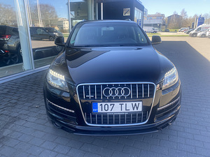 Audi Q7, 7- kohta (4 foto / 6)