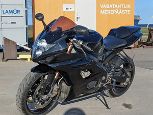 Suzuki GSX-R 1000 K5 R4 131kW (1 foto / 10)