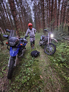 BMW f650 gs (8 foto / 9)