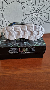 UUS! Laste tossud Skechers s.35 (2 foto / 5)