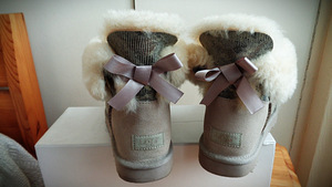 S.40(26sm)-UGG BAILEY BOW SNAKE Print-uued- (4 foto / 10)