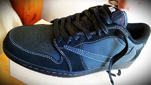 NIKE Air Jordan 1 Retro Low OG SPx Travis Scott (8 foto / 10)