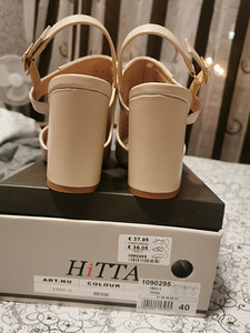Новые туфли (3 фото из 4)