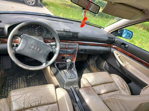 Audi A4 1.9 TDI 81kw автомат Üv 2022 окт. (3 фото из 6)