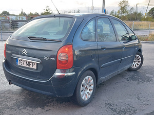 Citroen XSARA PICASSO 1.6 80kw бензин мануал едет (4 фото из 7)
