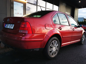 VW Bora 2.0 85kw ATM бензин (7 фото из 14)