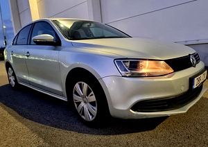 Volkswagen Jetta 1.2 manuaal 77kw Üv 2024 dets (3 foto / 11)