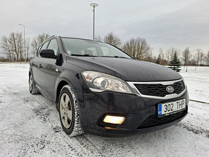 Vahetada Kia Ceed 2010 1.4 80kw Üv 2025 okt (2 foto / 12)