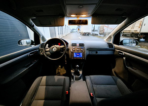 Vw Touran 1.9D 6 käiku manu Üv 2025.03 (6 foto / 10)