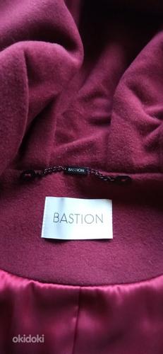Новое, пальто Bastion, размер 36 (фото #3)