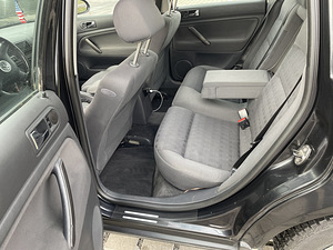 Passat 1,9 TDI automaat 2004 (8 foto / 15)