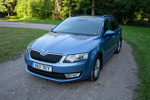 Skoda Octavia Автомат, универсал (3 фото из 11)