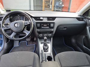 Skoda Octavia Автомат, универсал (7 фото из 11)
