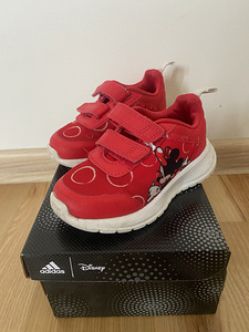Adidas Disney tossud (6 foto / 6)