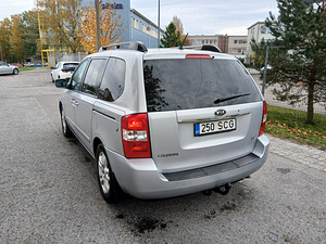 Kia carnival (3 фото из 12)