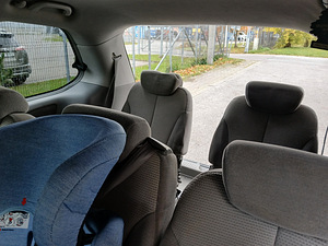 Kia carnival (12 фото из 12)
