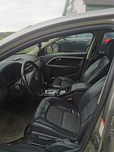 Volvo V70 двигатель 2,4, 136 кВт. (6 фото из 6)