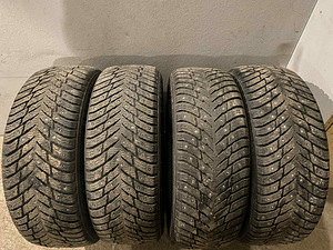205/60/16 naastrehvid Nokian Hakkapeliitta 10 (DOT4122) (1 foto / 1)
