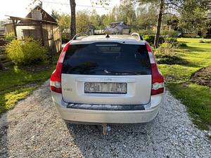 Varuosadeks Volvo V50 2.4 125kw manuaal (9 foto / 10)