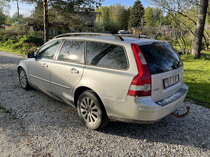 Varuosadeks Volvo V50 2.4 125kw manuaal (10 foto / 10)